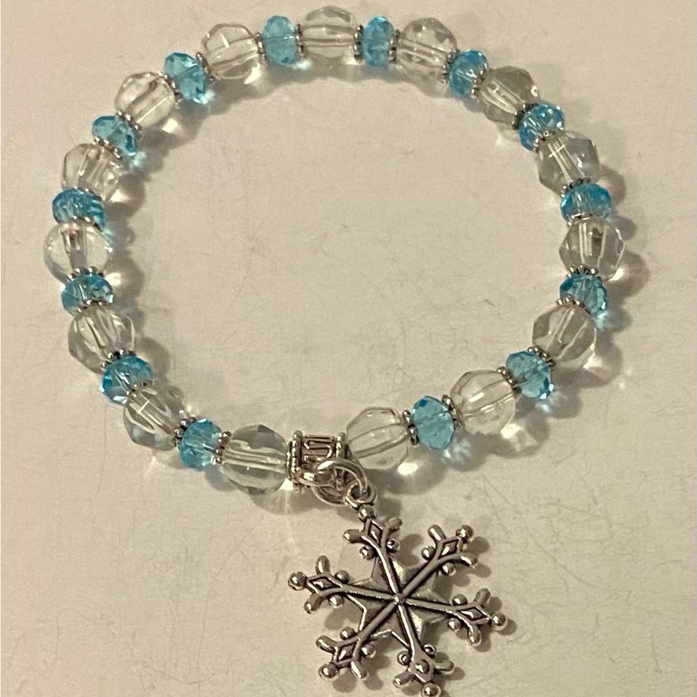 NEW Christmas Cube and Crystal bracelets order now for Christmas!!!